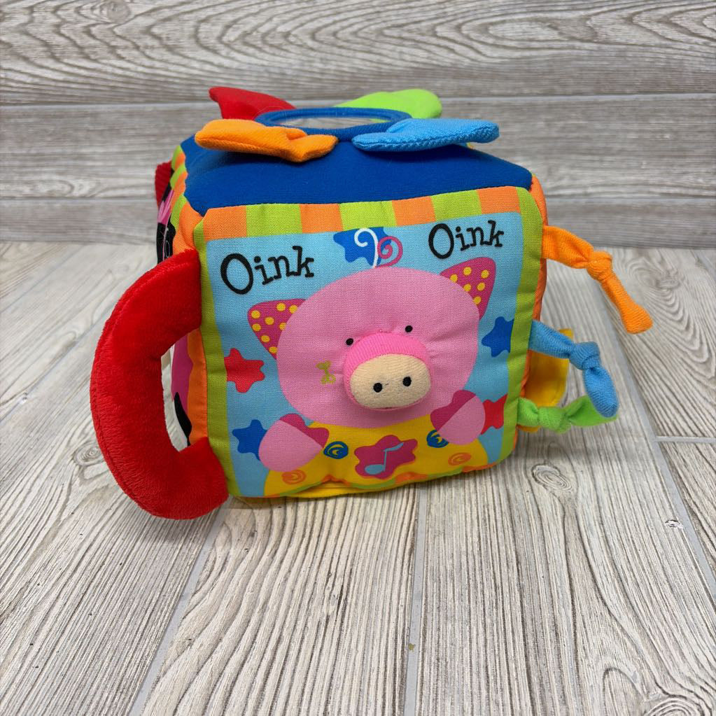 K's Kids Musical Farmyard Cube