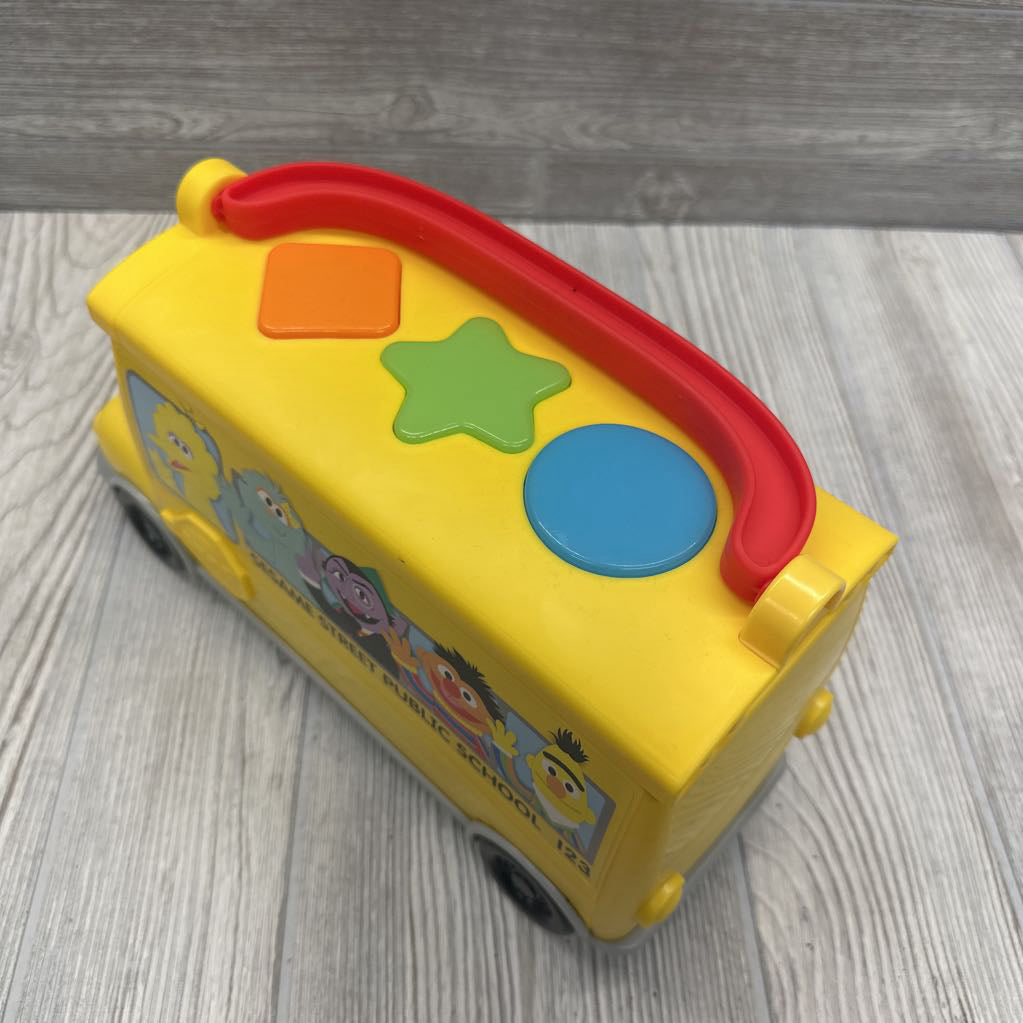 Elmo Learn & Go School Bus