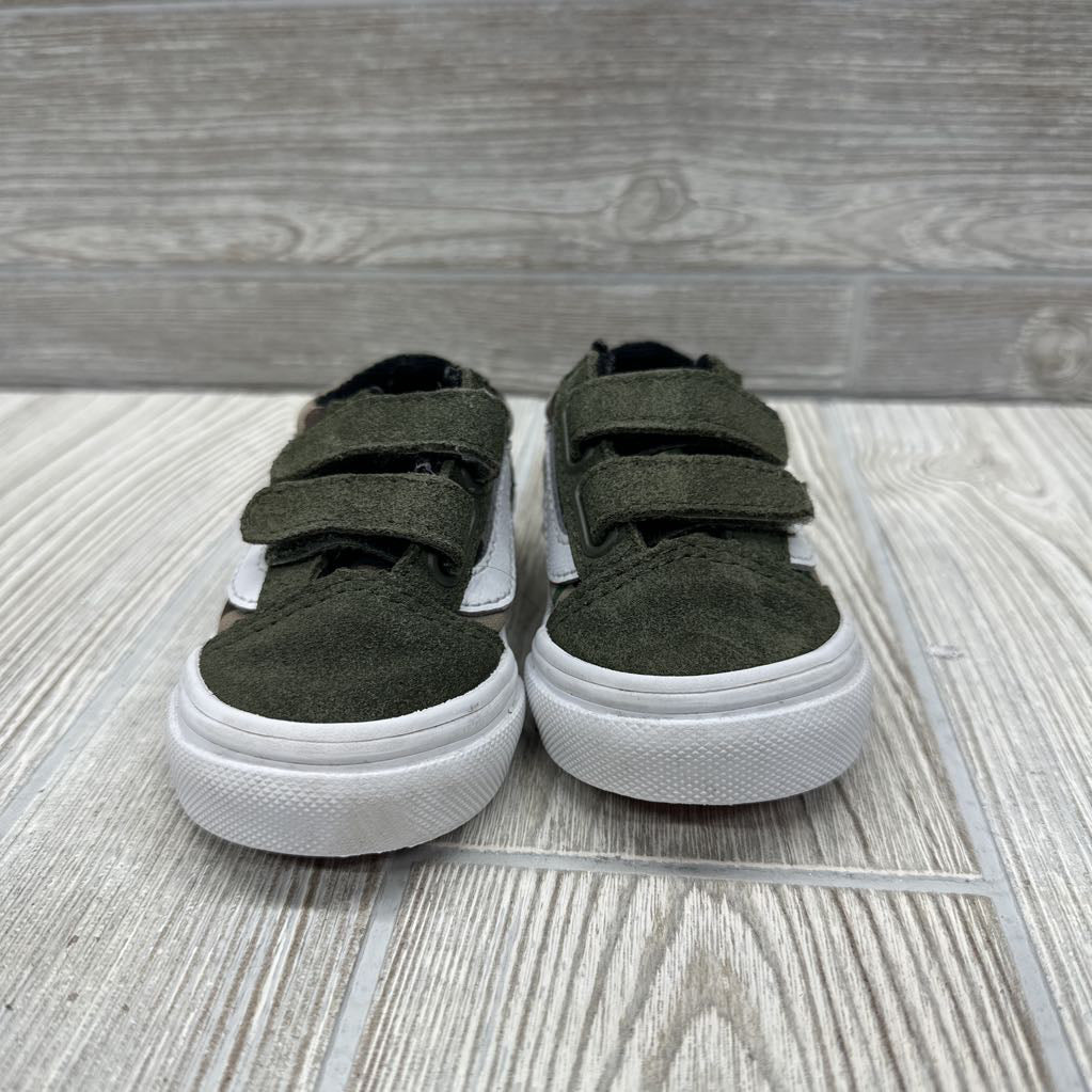 Velcro Shoes 4c