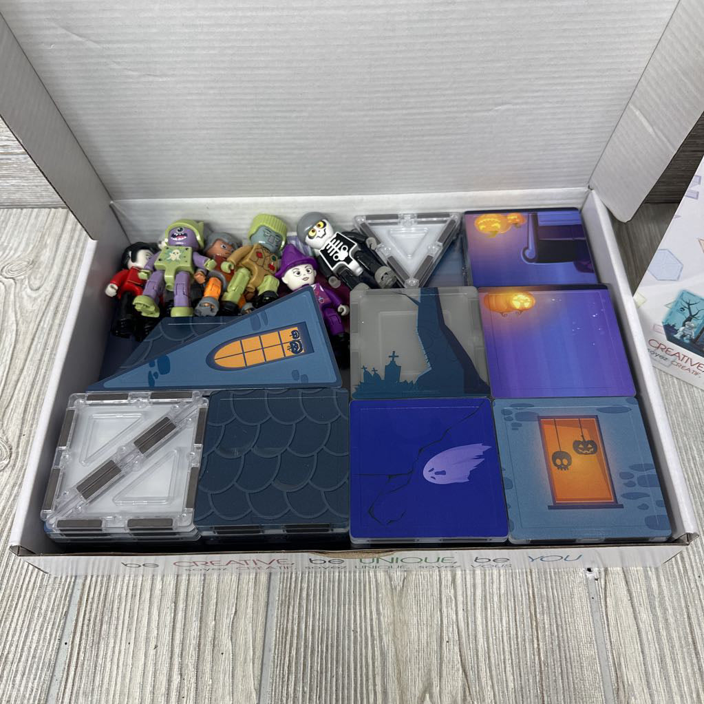 Haunted House Magnetic Tiles & Characters