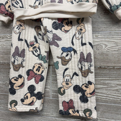 NEW Character Quilted Crewneck & Sweatpants 5