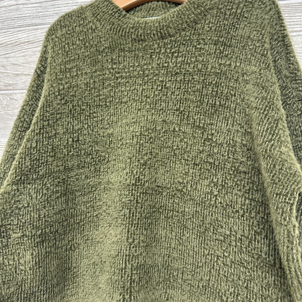 Sweater 8