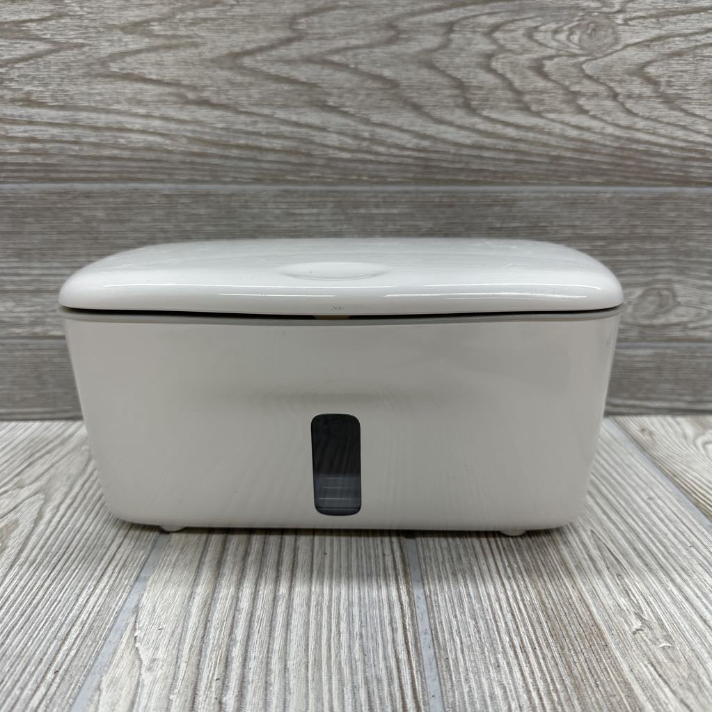 Tot Perfect Pull Wipes Dispenser