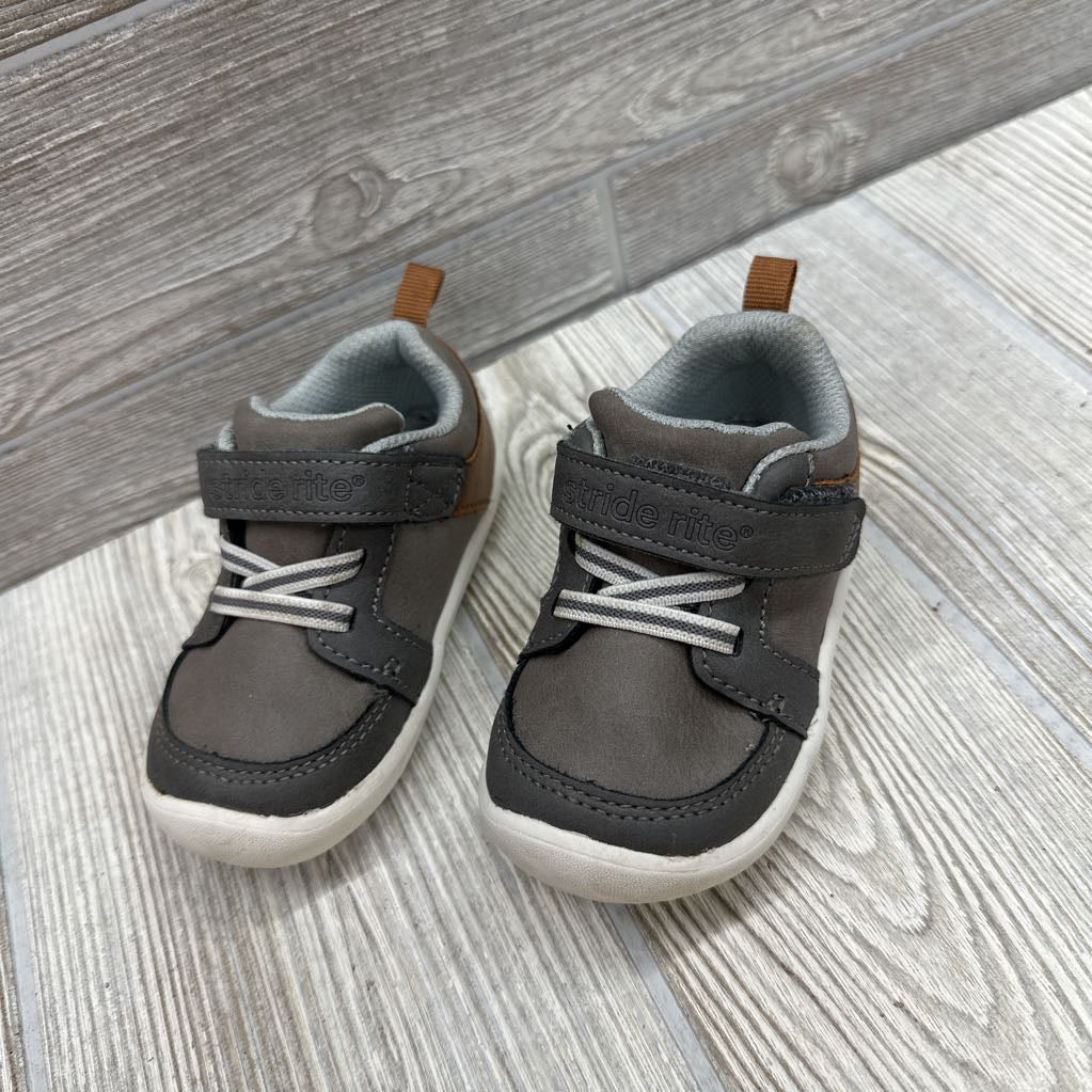 Miller Velcro Shoes 5c