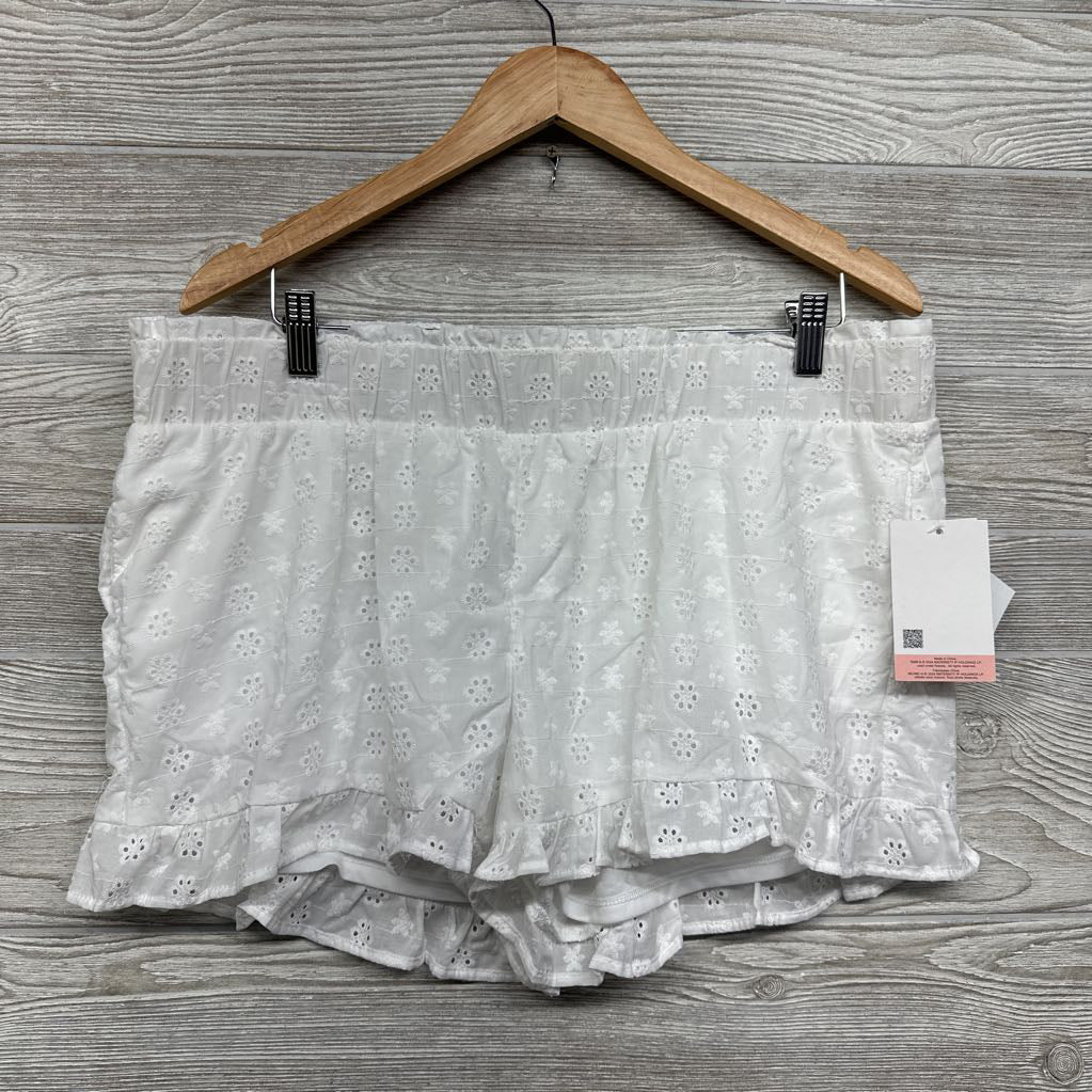 NEW Eyelet Flower Shorts Large