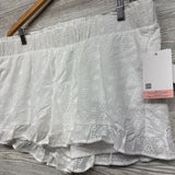NEW Eyelet Flower Shorts Large