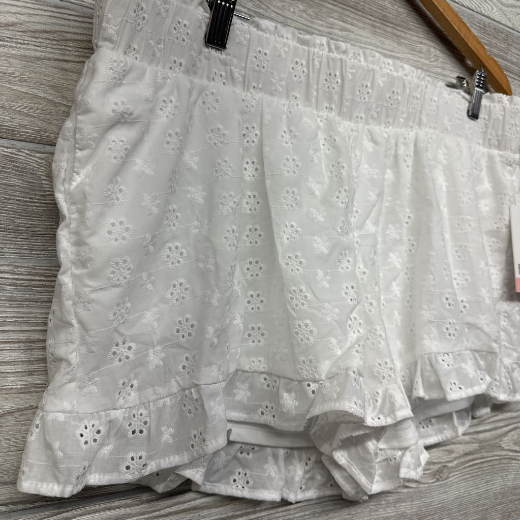 NEW Eyelet Flower Shorts Large