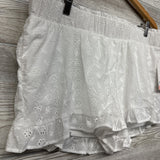 NEW Eyelet Flower Shorts Large
