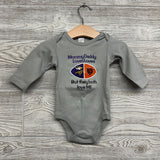 LS Bodysuit Mommy Loves Vikings Daddy Loves Bears 6-12M