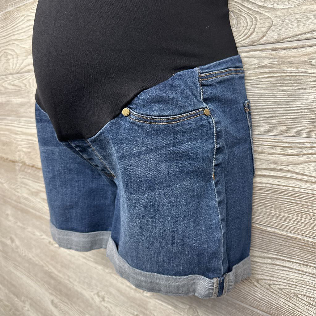 Full Panel Denim Shorts 8/Medium