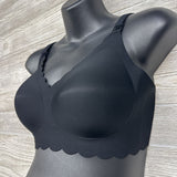 NEW Scallop Trim Nursing Bra Small