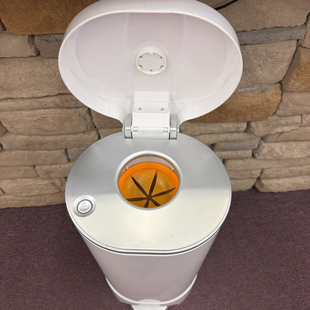 STEP Diaper Pail