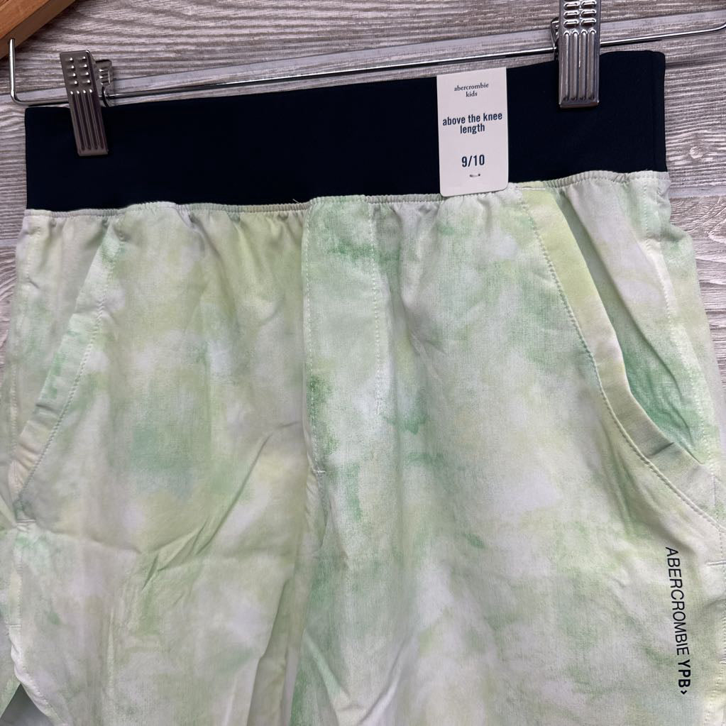 NEW Runtek Shorts 9-10