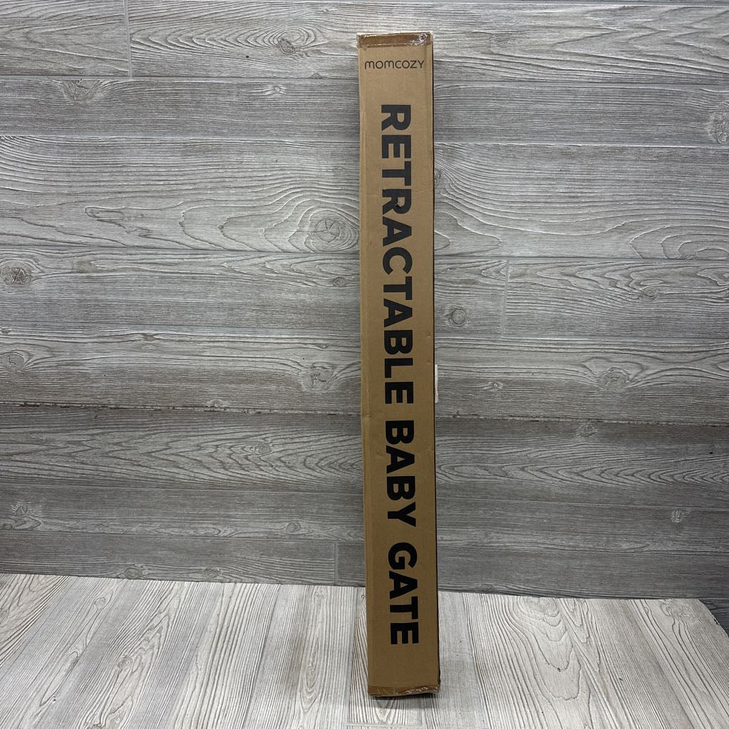 NEW Retractable Baby Gate