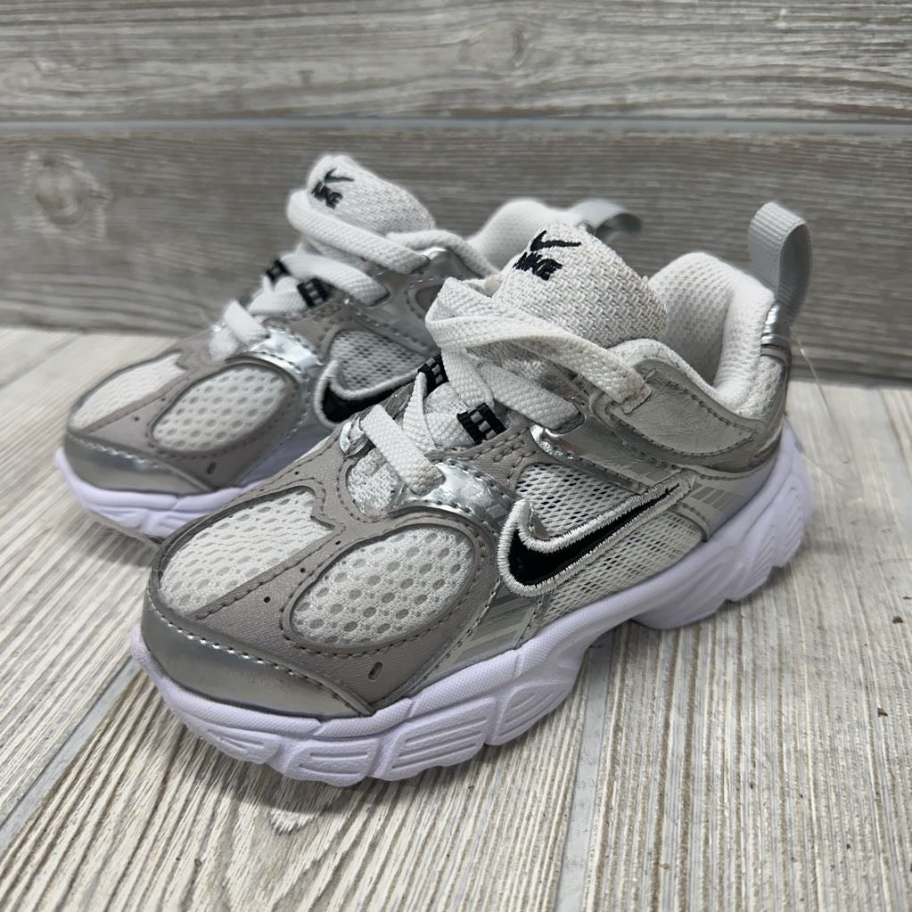V5 RNR Sneakers 7c