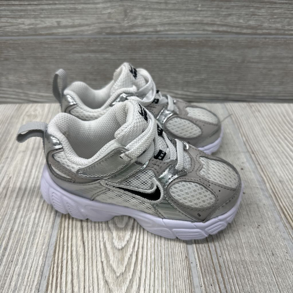 V5 RNR Sneakers 7c