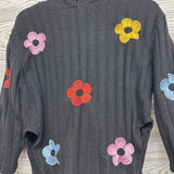 Ribbed Embroidered Flowers Shirt & Pants 4