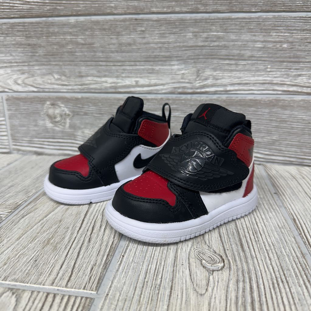 Sky 1 Bred Sneakers 4c