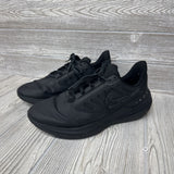 Winflo 9 Shield Sneakers 7.5y