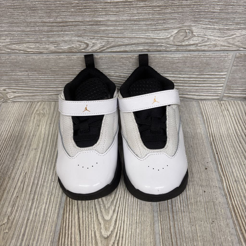 NEW Max Aura Velcro Sneakers 8C