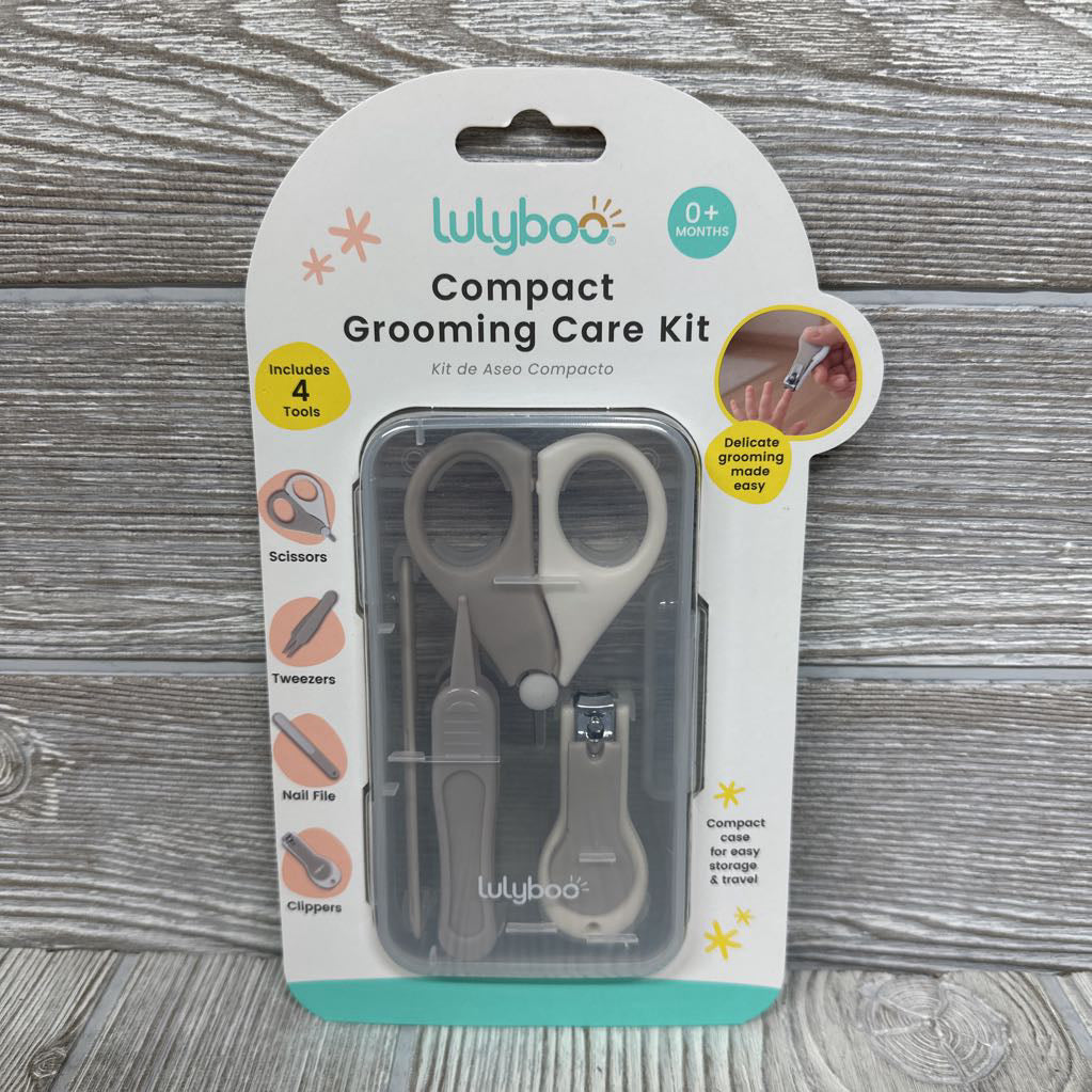 NEW Compact Grooming Care Kit