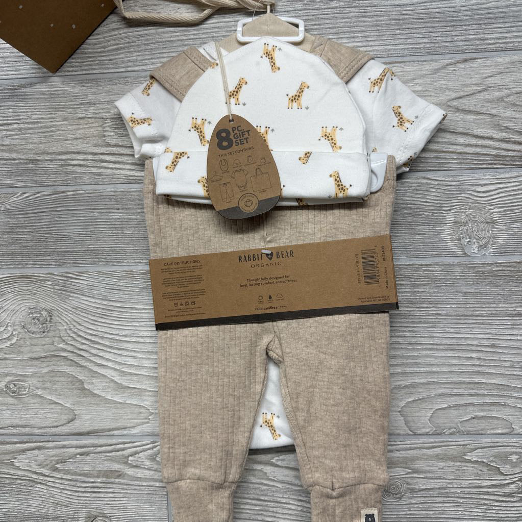 NEW 8 Pc Gift Set Bib, Bodysuit, Pants, Mittens, Socks, Gift Bag