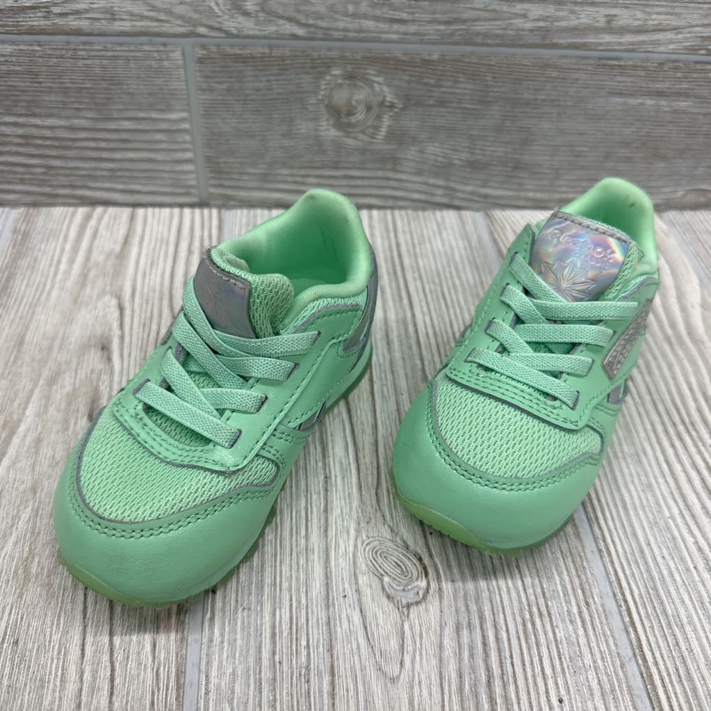 Classsic Shoes 5c
