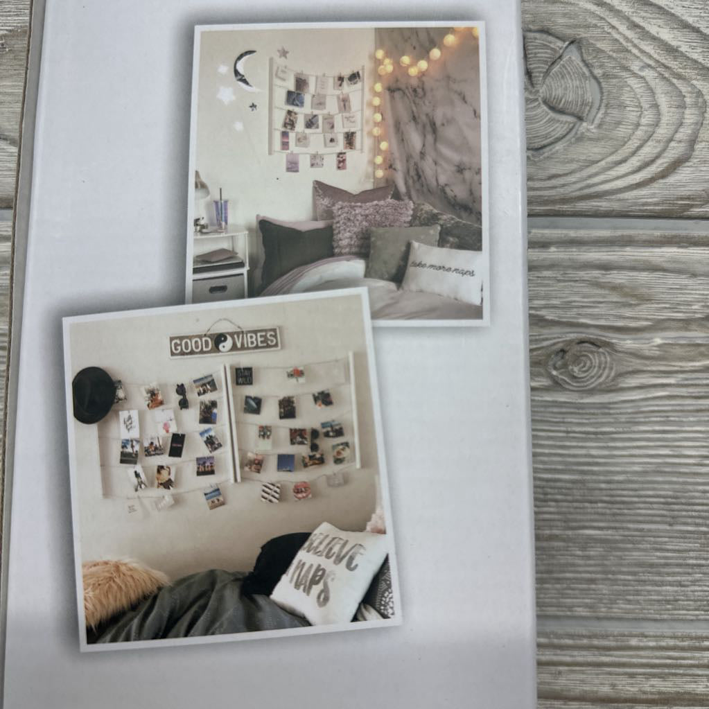 NEW Picture Perfect Hangit Display