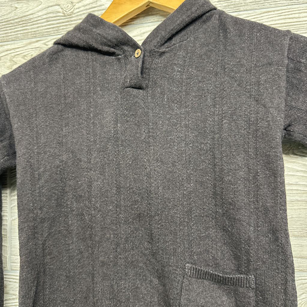 Sweater W/ Hood 6
