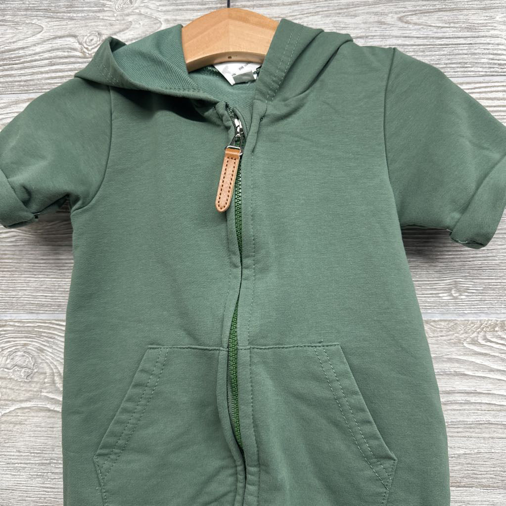 Outfit W/ Hood 9M