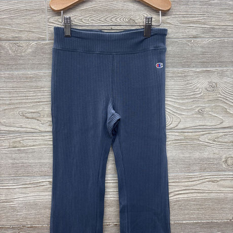 Crewneck 19 & Ribbed Pants 10