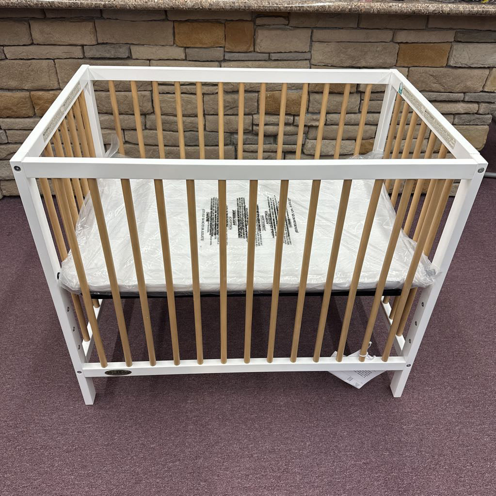 NEW Teddi Wooden Convertible Mini Crib