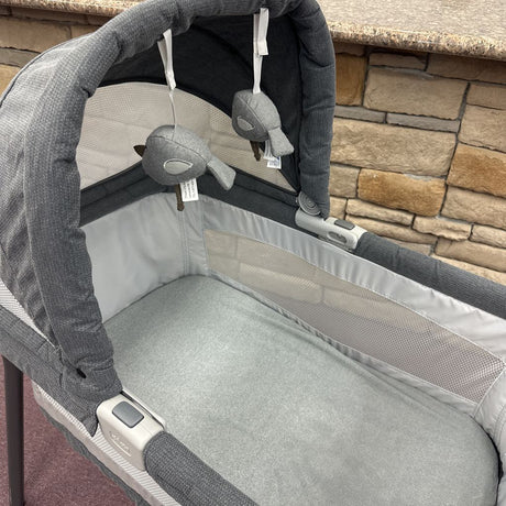 LullaGo Primo Portable Bassinet