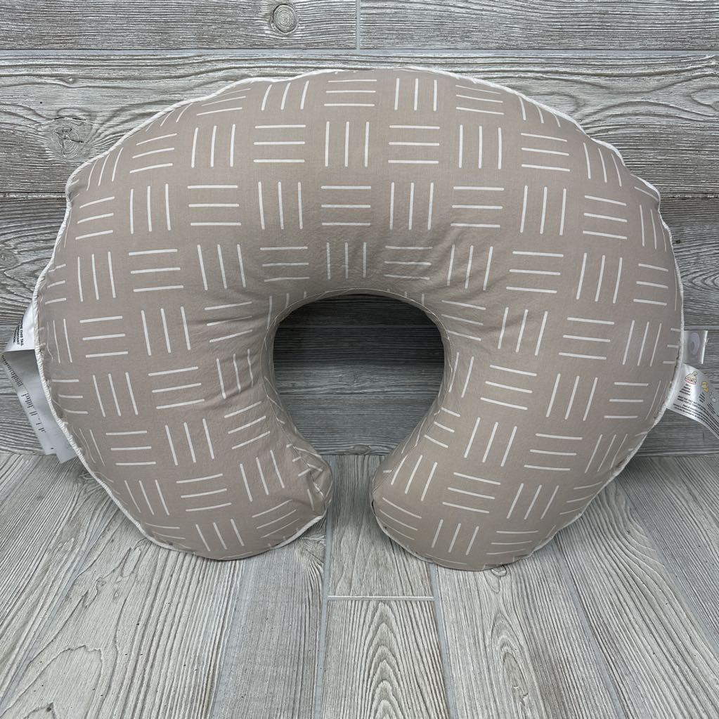 Nursing Pillow Lines
