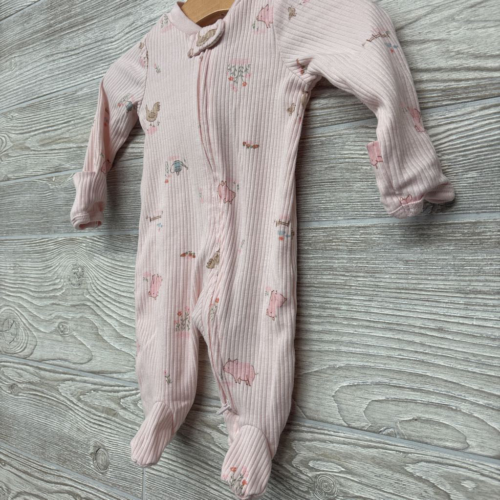 Ribbed Sleep & Play Pig, Chicken & Watering Can NB