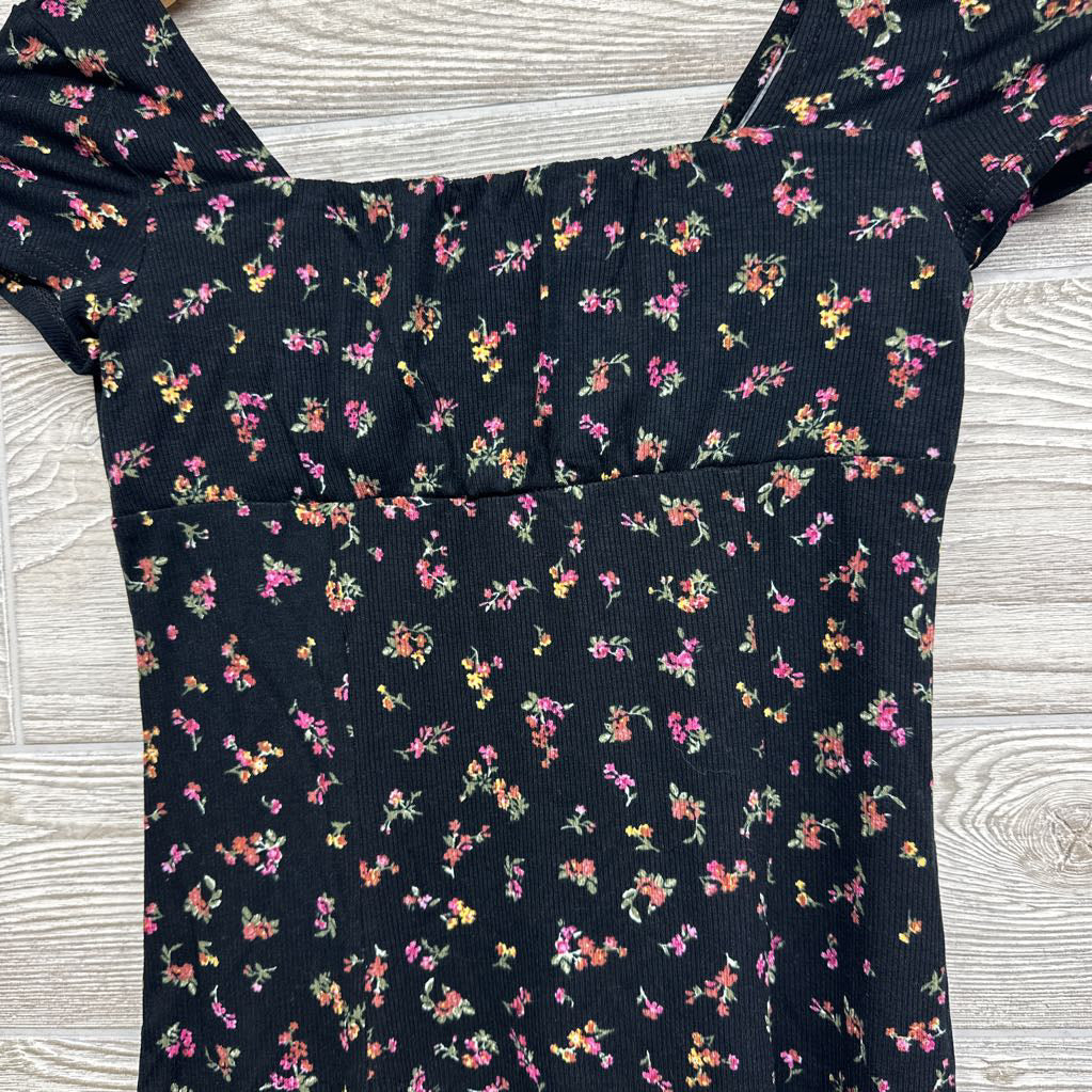 Ribbed Dress Flowers